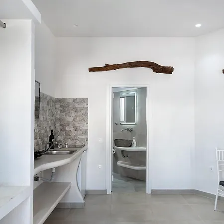 公寓 Politimis N1 *